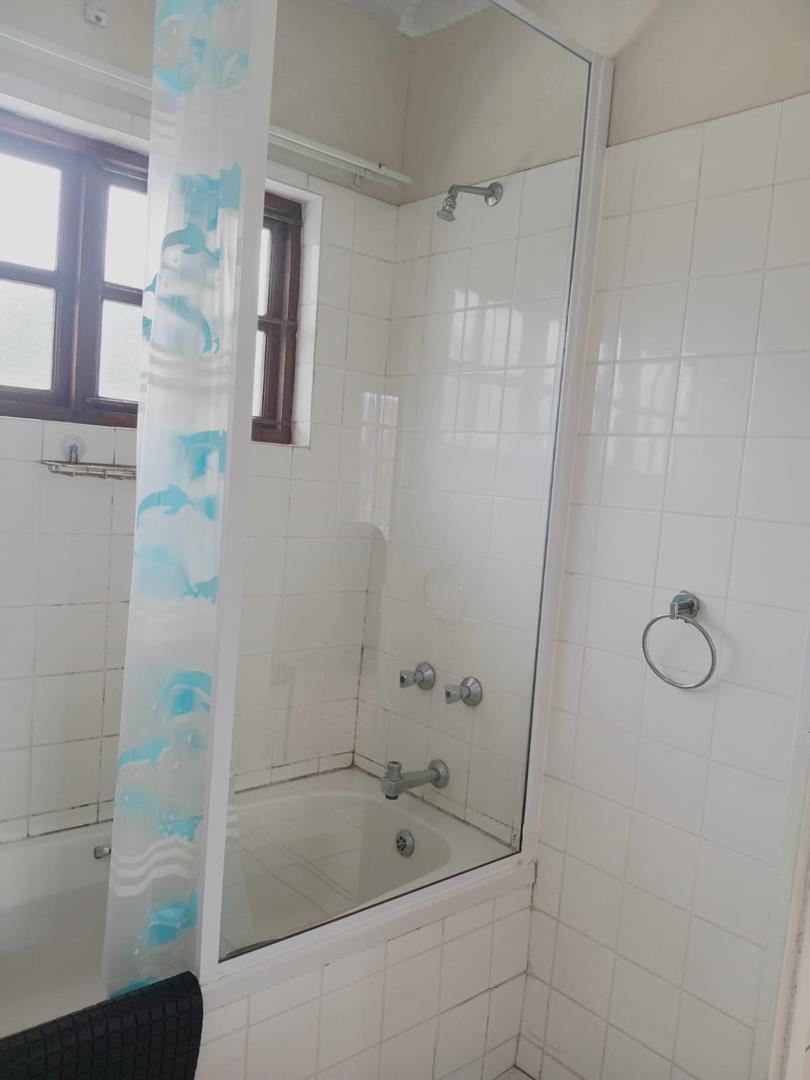 To Let 1 Bedroom Property for Rent in Rondebosch Western Cape